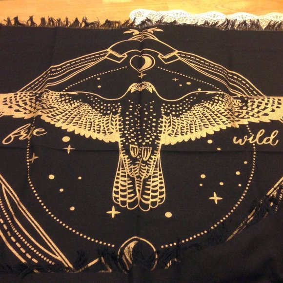 Free, Wild Altar Cloth - gold and black, New, Beautiful, Ornate - Picture 2 of 3